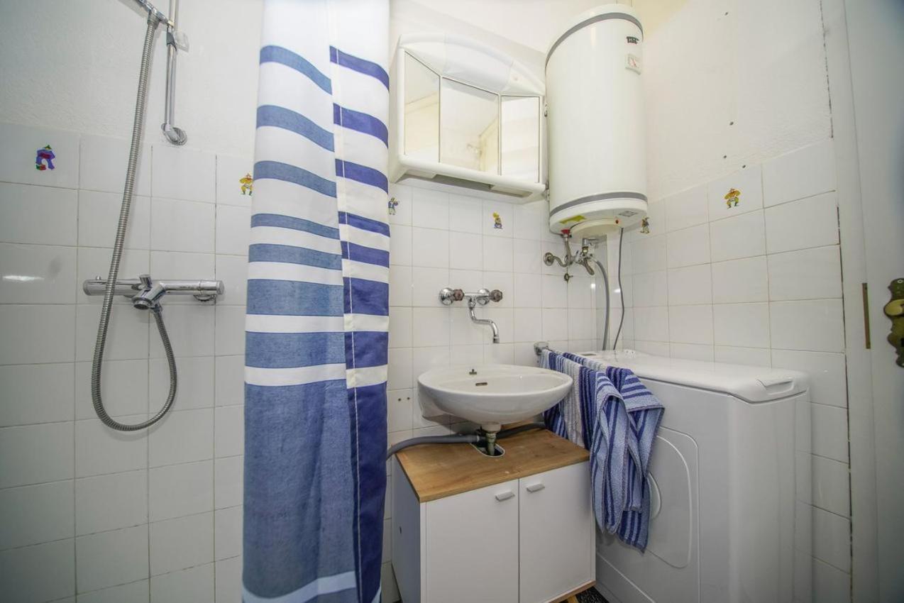 Apartman Mate Сплитска Екстериор снимка
