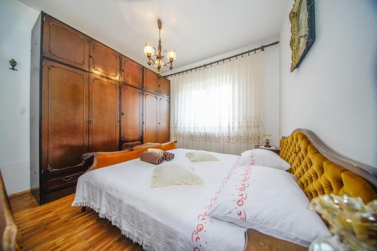 Apartman Mate Сплитска Екстериор снимка